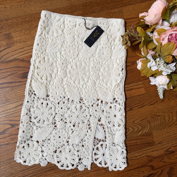 Anthropologie NWT Carla Caballero Daya Lace Skirt – Size Small – Ivory